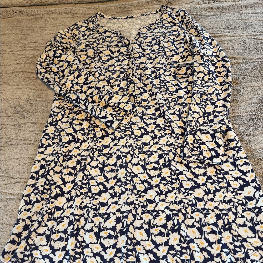 NWT Floral Long Sleeve Dress